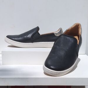 UGG Tan Leather Interior Sneakers Size 7